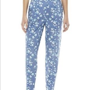 LC Lauren Conrad Floral Pants. Size M